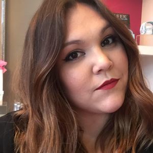 Meet your Posher, Holly